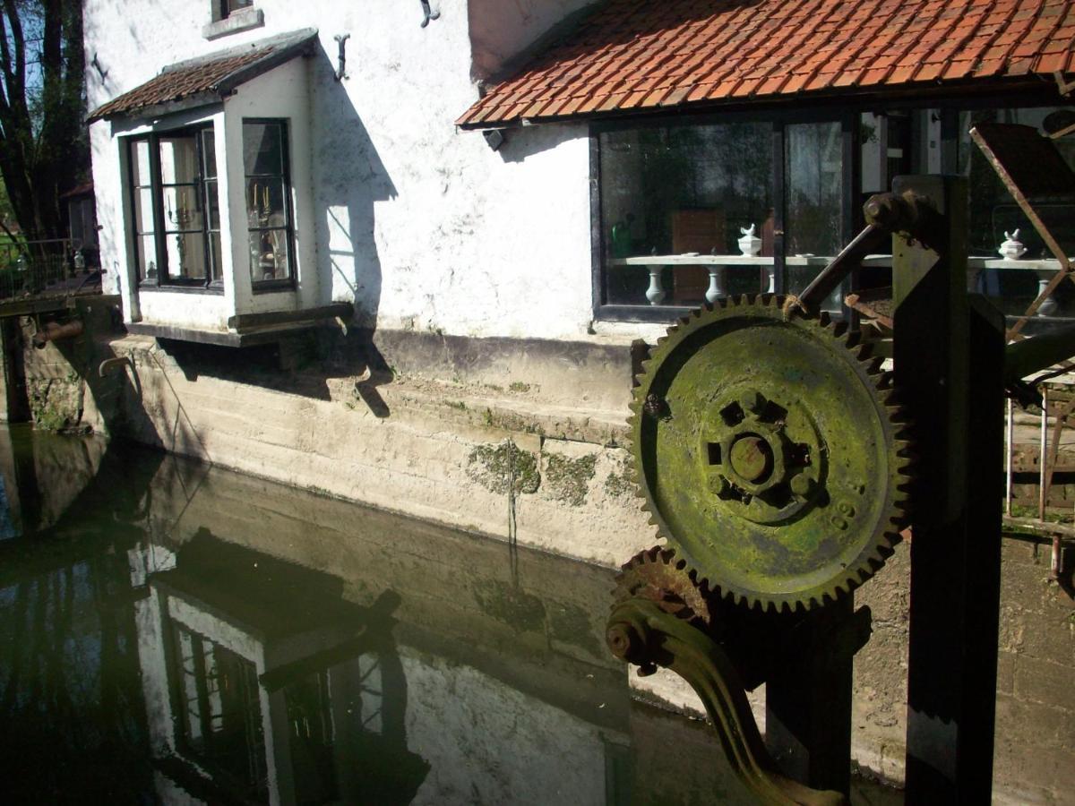Moulin De Moxhe Micro Gite Et Gite - Bed & Dreams Bagian luar foto